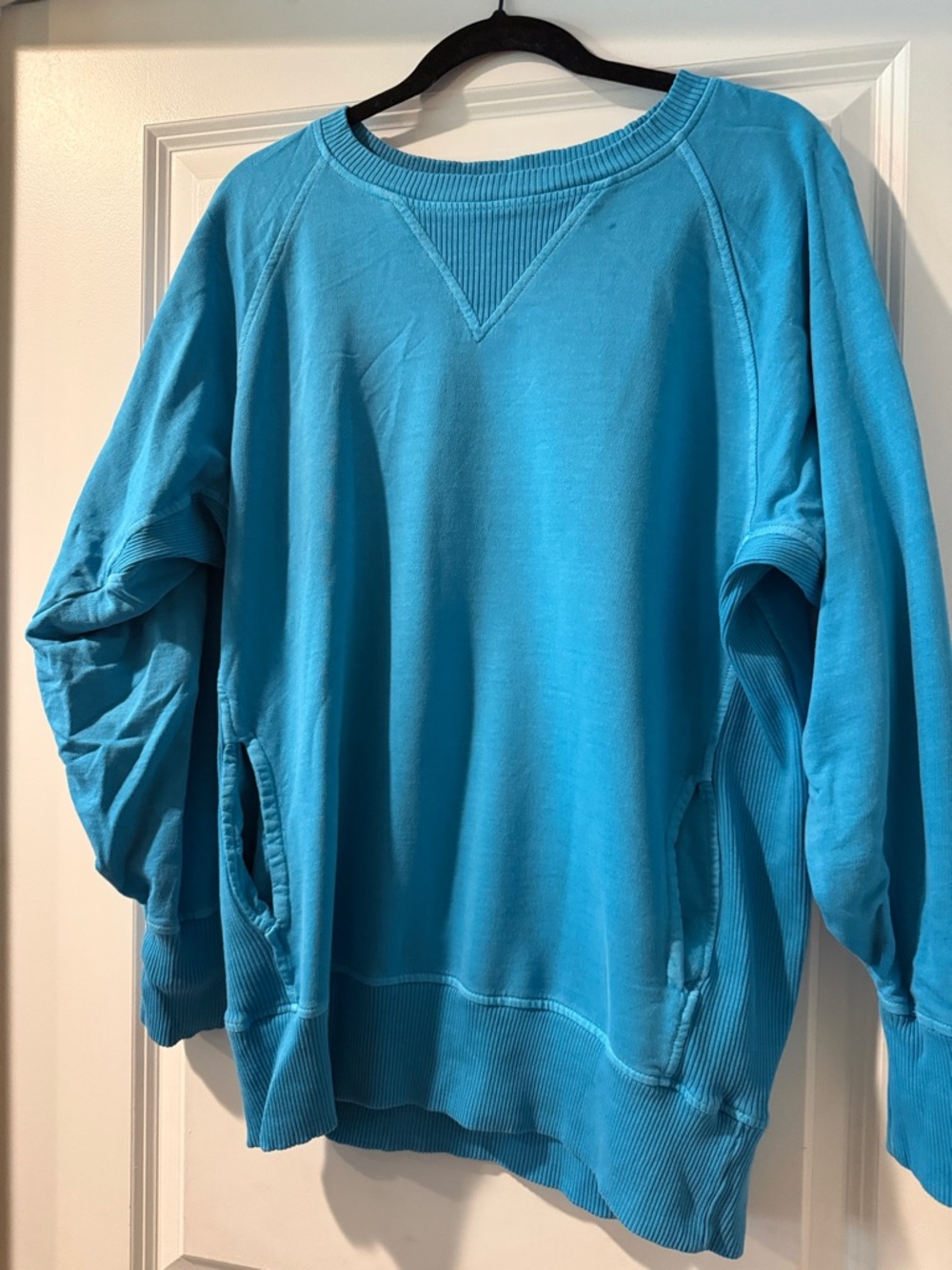 Zenana Outfitters Bright Turquoise Blue Pullover Sweatshirt